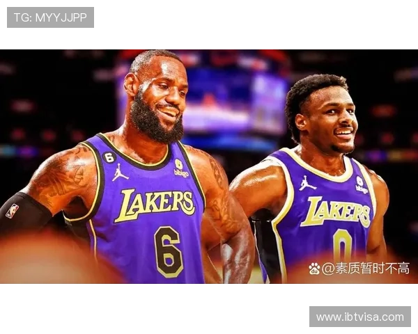 詹姆斯父子联手助攻 创NBA历史新篇章